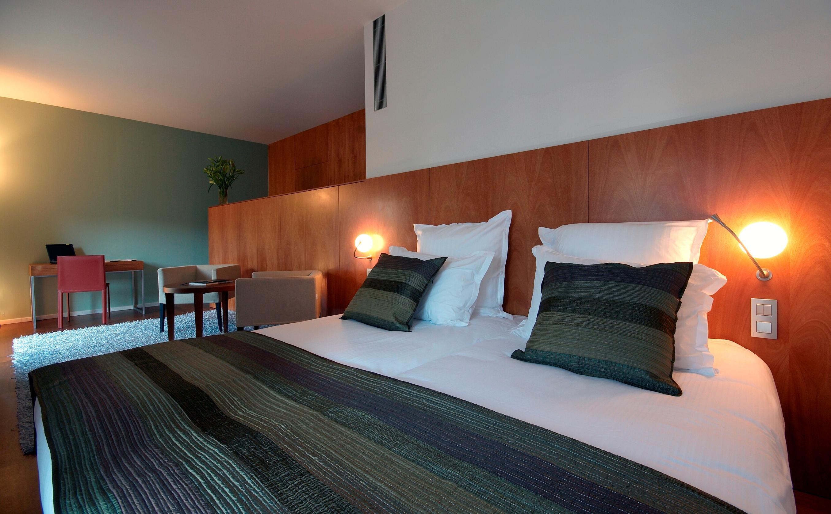 Condes De Hotell 4*