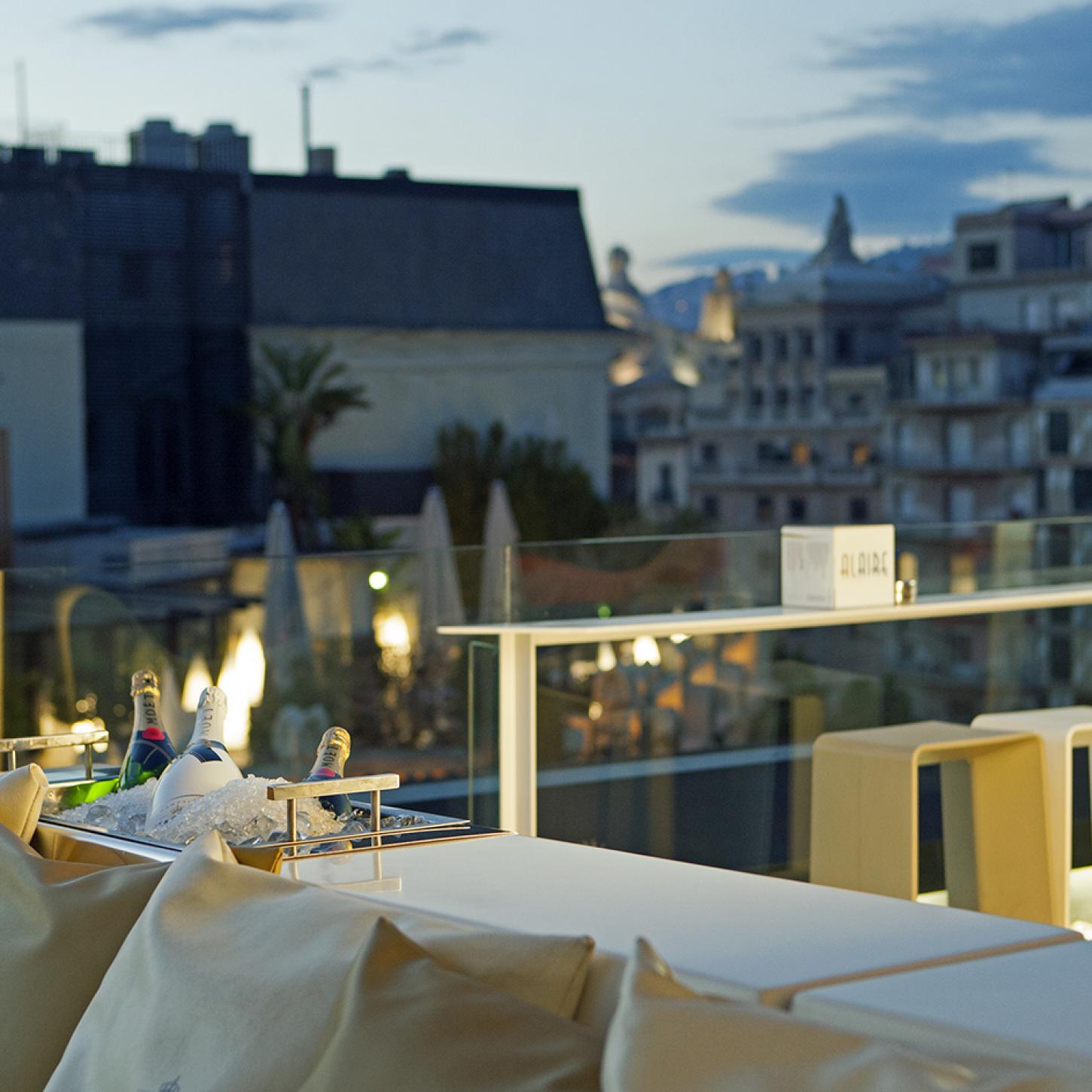 Condes De Hotell